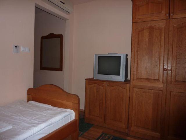 Naspolya Panzio Es Etterem Bed and Breakfast Bátaapáti Habitación foto